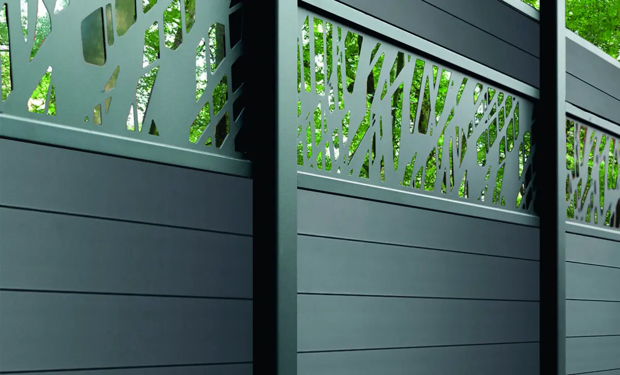Clôture aluminium Alva à décor laser horizontal